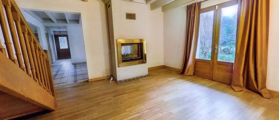 Maison 6 pièces de 209 m² à Audenge (33980)