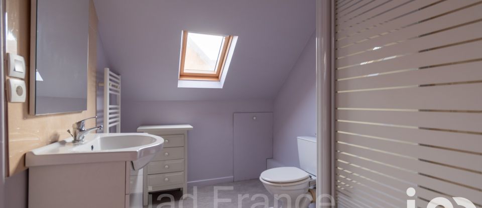 House 6 rooms of 139 m² in Freneuse (78840)