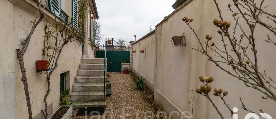 House 6 rooms of 139 m² in Freneuse (78840)