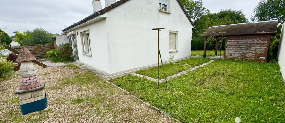 Maison traditionnelle 4 pièces de 98 m² à Saint-Jean-de-la-Ruelle (45140)