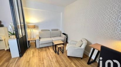 Appartement 3 pièces de 54 m² à Paris (75016)