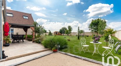 Maison 8 pièces de 240 m² à Poligny (77167)