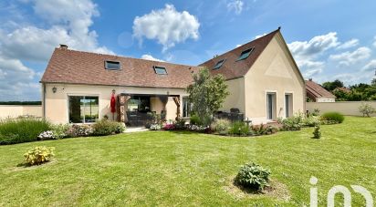 Maison 8 pièces de 240 m² à Poligny (77167)