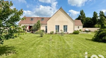 Maison 8 pièces de 240 m² à Poligny (77167)