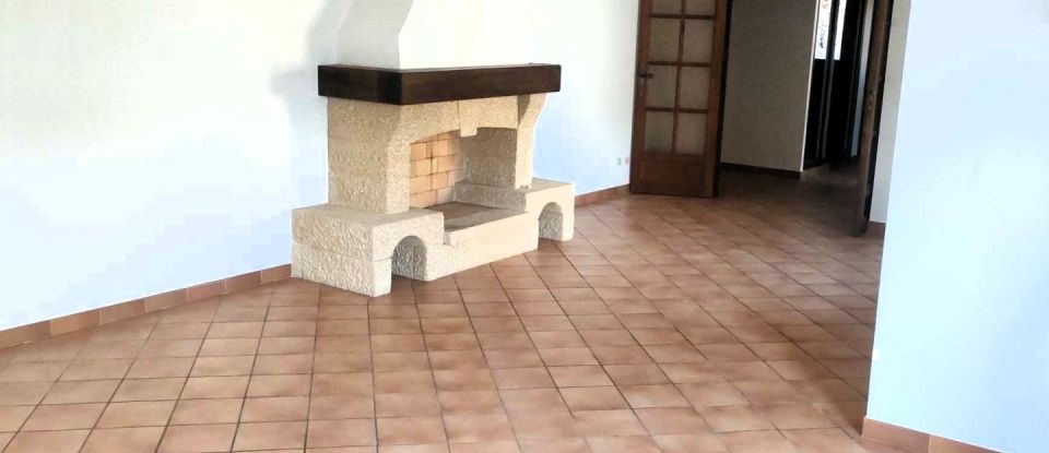 Traditional house 6 rooms of 173 m² in Manduel (30129)