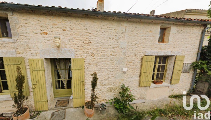 Longere 5 rooms of 180 m² in Saint-Agnant (17620)