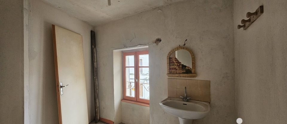 Town house 2 rooms of 48 m² in Ruffec (16700)