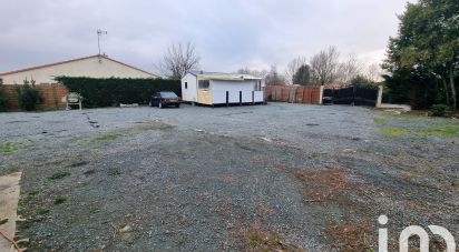 Terrain de 885 m² à Chantonnay (85110)