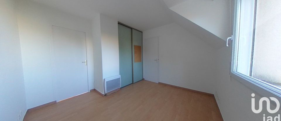 Triplex 5 rooms of 83 m² in Rennes (35700)