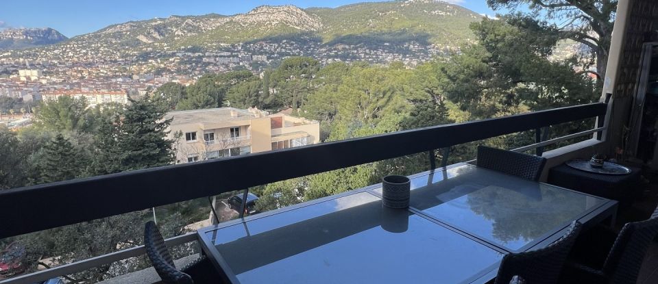 Apartment 4 rooms of 85 m² in Toulon (83000)