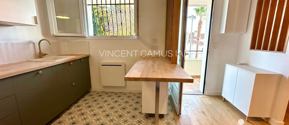 Appartement 3 pièces de 69 m² à Sanary-sur-Mer (83110)