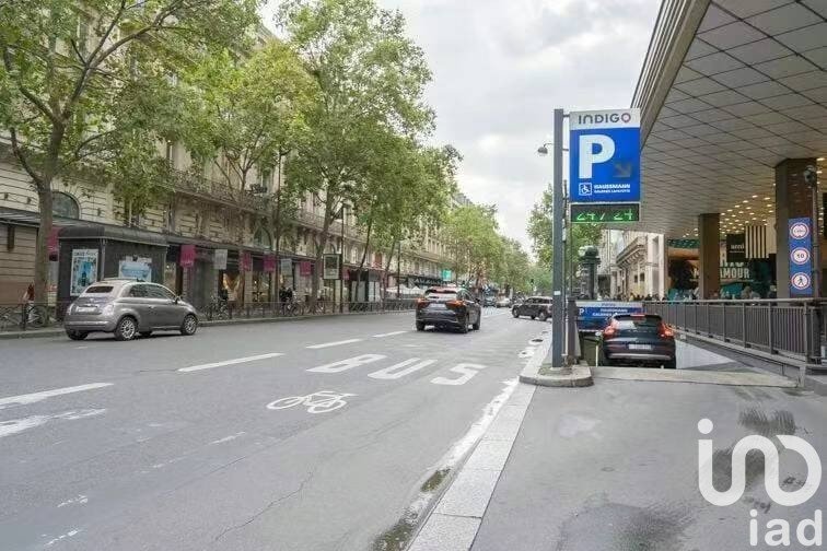 Parking/garage/box de 12 m² à Paris (75009)