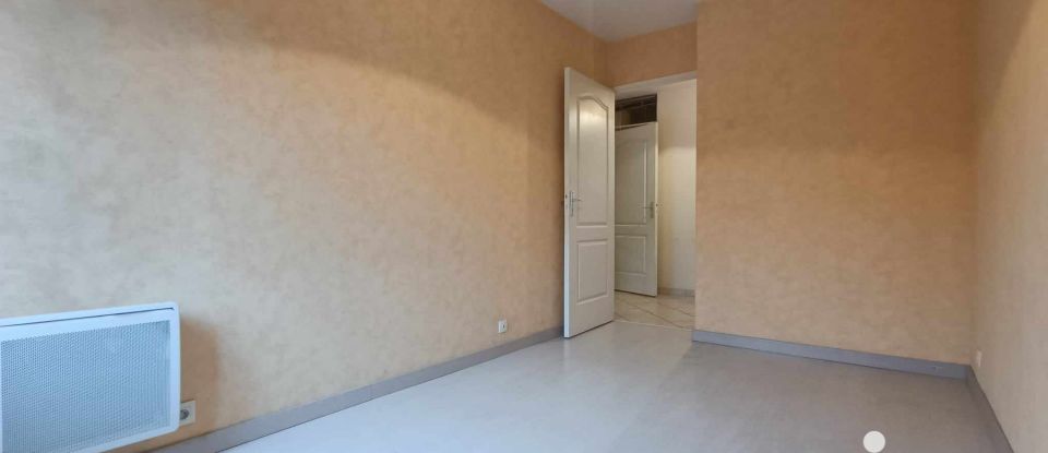 Apartment 3 rooms of 64 m² in Étampes (91150)