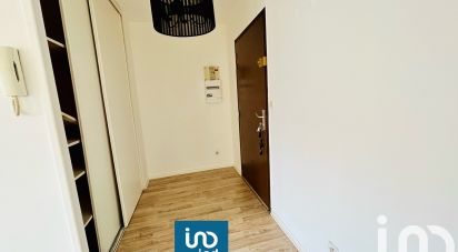 Apartment 2 rooms of 53 m² in Amiens (80000)