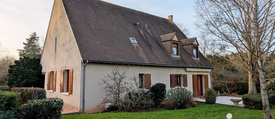 Maison traditionnelle 9 pièces de 213 m² à La Châtre (36400)