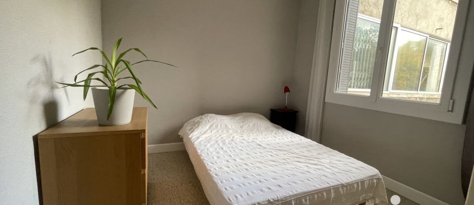 Appartement 3 pièces de 64 m² à Marseille (13005)