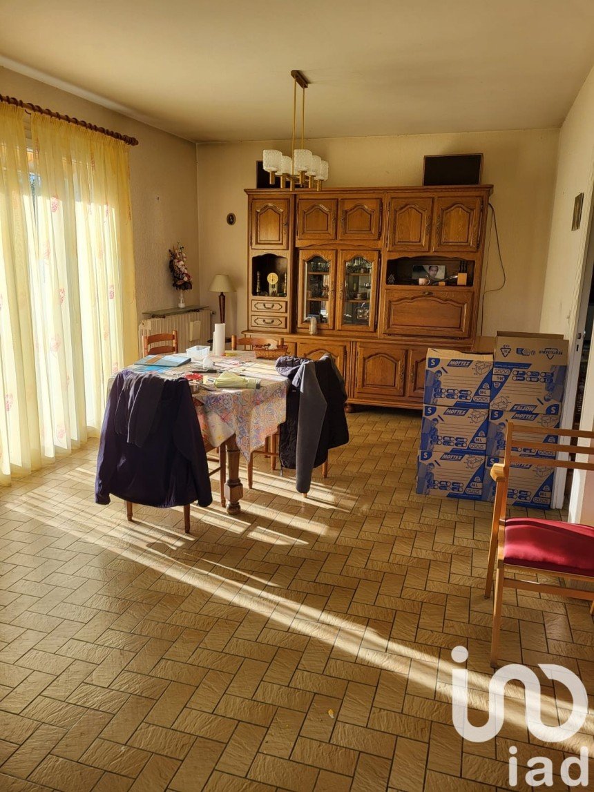 House 5 rooms of 123 m² in Cosne-Cours-sur-Loire (58200)