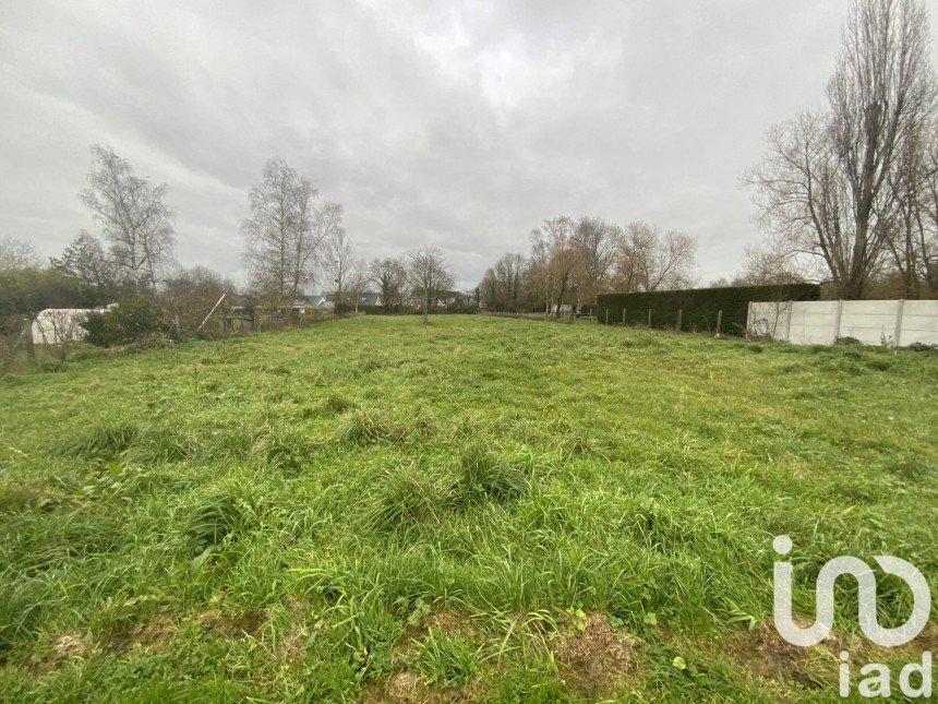 Terrain de 2 745 m² à Sainte-Anne-sur-Brivet (44160)