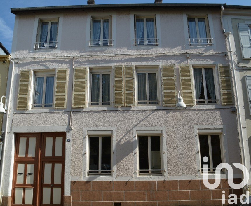 Building in Bourbonne-les-Bains (52400) of 285 m²