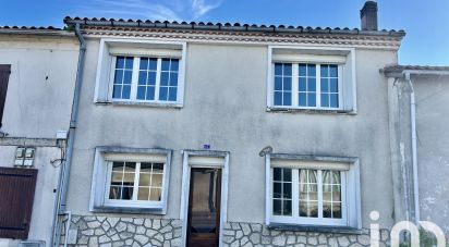 Townhouse 5 rooms of 110 m² in Chevanceaux (17210)