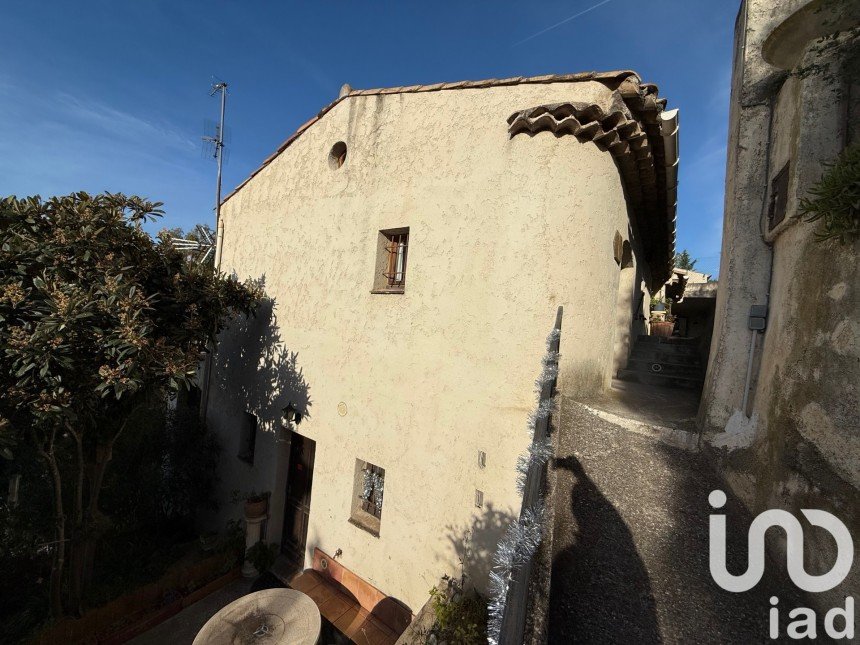 Traditional house 5 rooms of 158 m² in Cagnes-sur-Mer (06800)