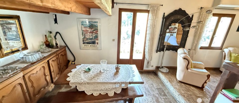 Traditional house 5 rooms of 158 m² in Cagnes-sur-Mer (06800)