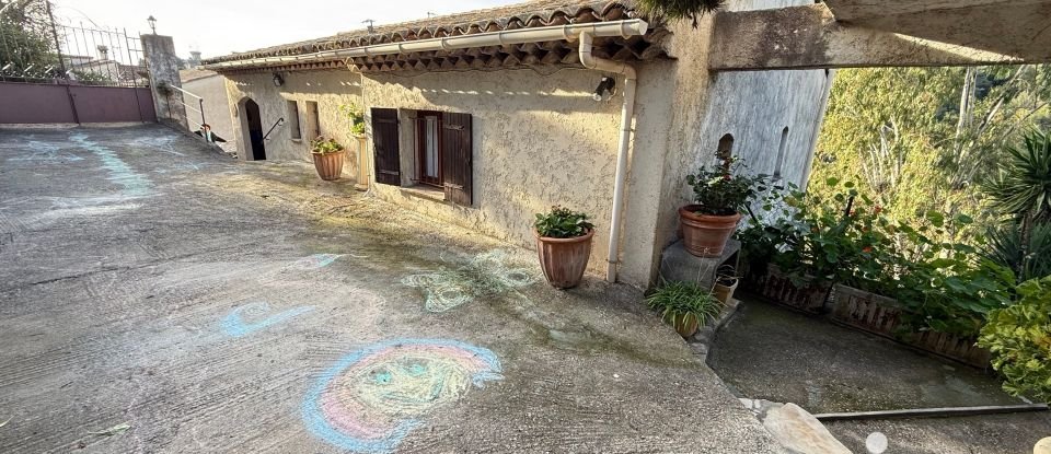 Traditional house 5 rooms of 158 m² in Cagnes-sur-Mer (06800)