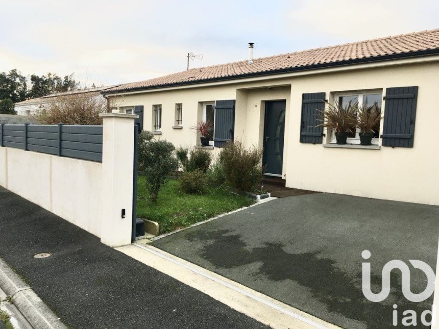 House 5 rooms of 127 m² in Saint-Étienne-du-Bois (85670)