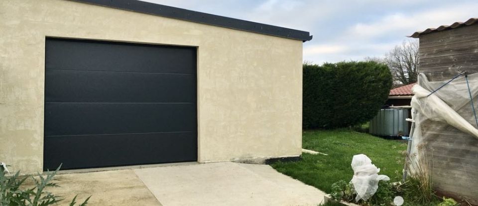 House 5 rooms of 127 m² in Saint-Étienne-du-Bois (85670)