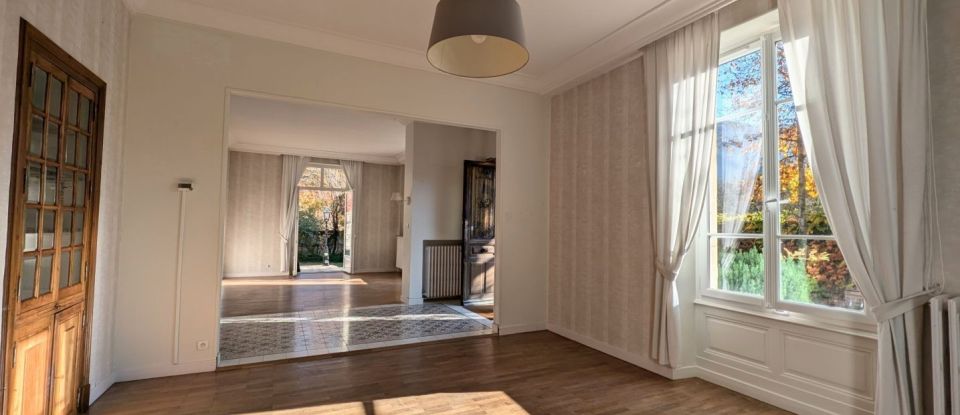 Maison 6 pièces de 237 m² à Vif (38450)