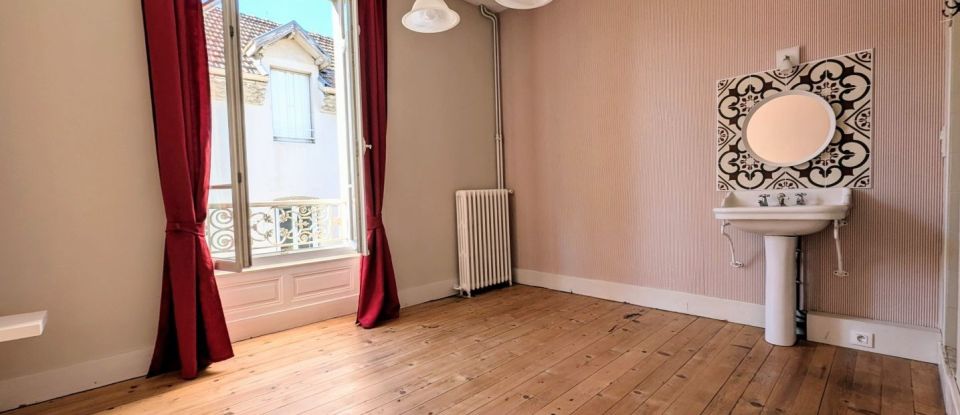 Maison 6 pièces de 237 m² à Vif (38450)