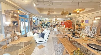 Retail property of 130 m² in Gassin (83580)