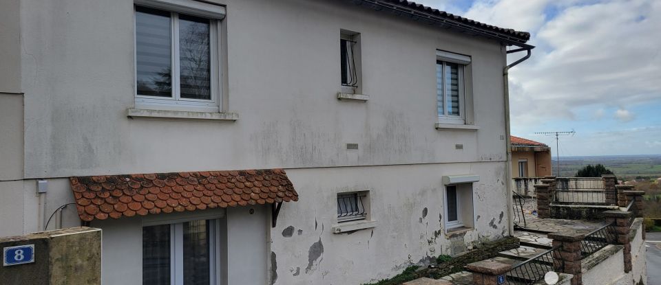 Maison 4 pièces de 72 m² à Pouzauges (85700)