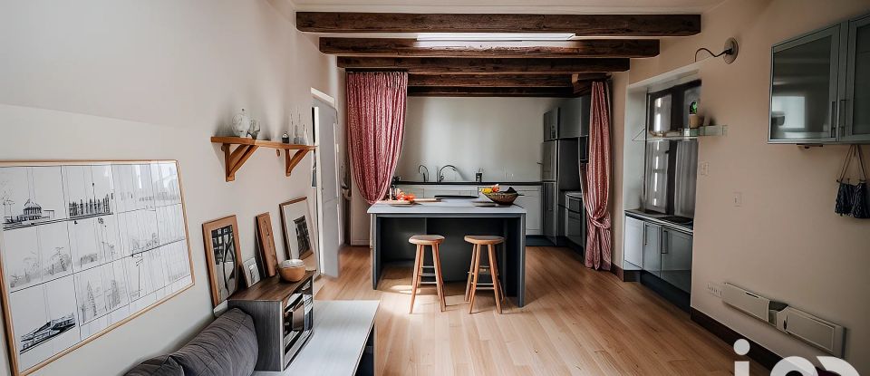 Maison 4 pièces de 60 m² à Désertines (03630)