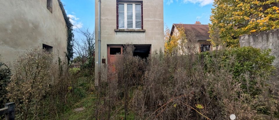 Maison 4 pièces de 60 m² à Désertines (03630)