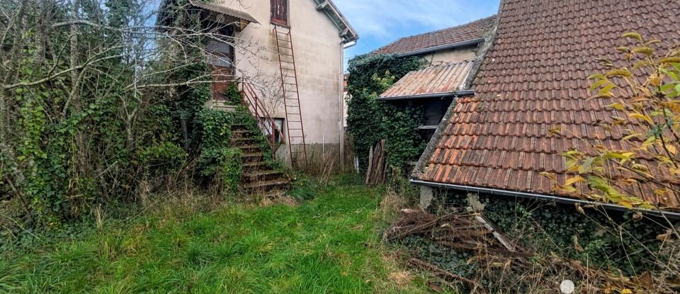 Maison 4 pièces de 60 m² à Désertines (03630)