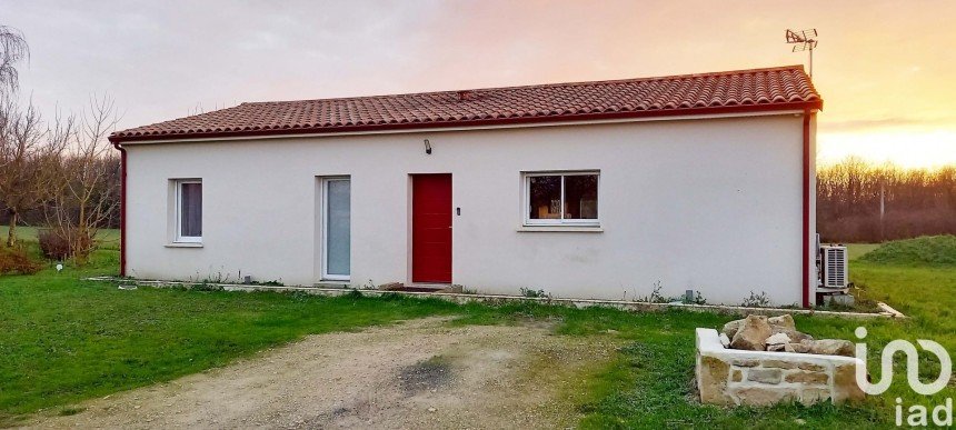 Pavillon 5 pièces de 95 m² à Marigny (79360)