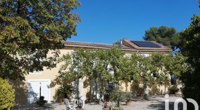 Maison traditionnelle 10 pièces de 281 m² à Marseille (13012)