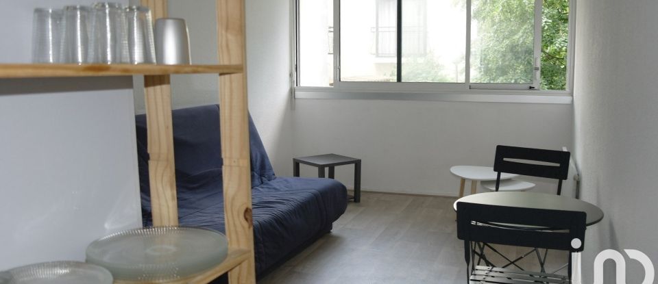 Studio 1 room of 17 m² in Bordeaux (33200)