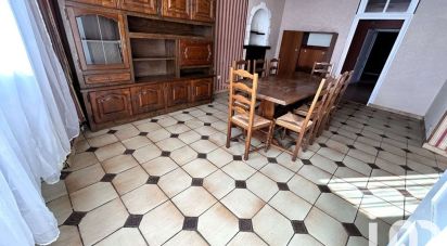 Traditional house 5 rooms of 132 m² in Parthenay (79200)