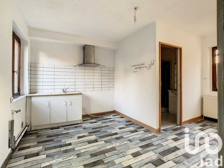 Town house 3 rooms of 62 m² in Sézanne (51120)