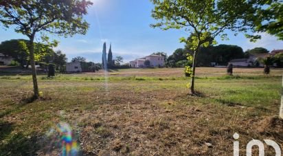 Land of 1,192 m² in Fréjus (83600)