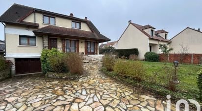 Traditional house 6 rooms of 145 m² in Orsay (91400)