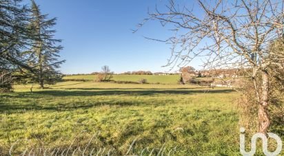 Maison traditionnelle 8 pièces de 212 m² à Mauroux (46700)