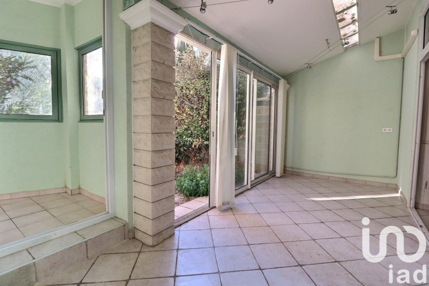 Town house 4 rooms of 91 m² in Avignon (84000)