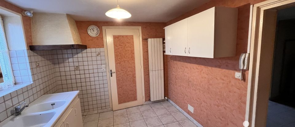 Maison de village 4 pièces de 95 m² à Bourbon-Lancy (71140)