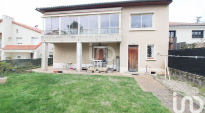 Maison 8 pièces de 173 m² à Saint-Affrique (12400)