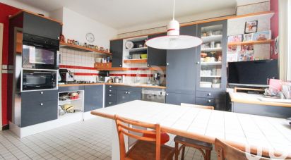 Maison 8 pièces de 173 m² à Saint-Affrique (12400)