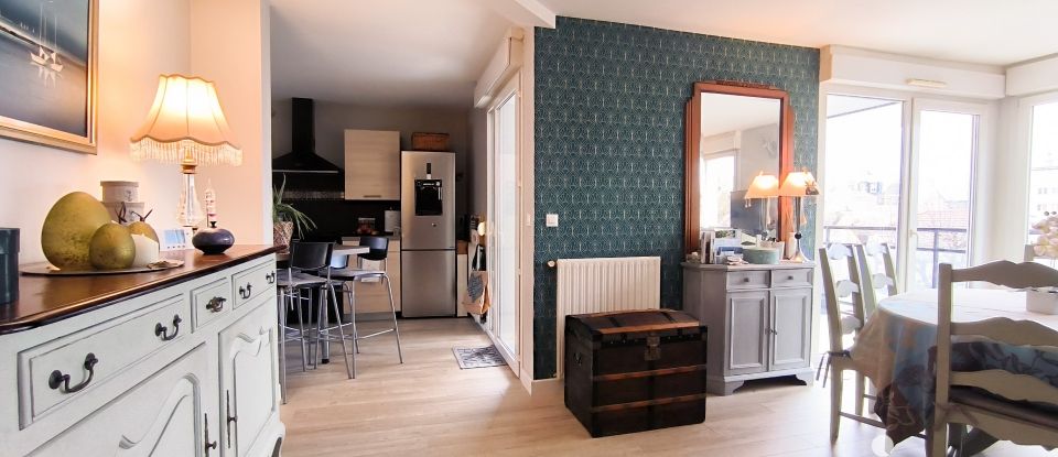 Appartement 4 pièces de 85 m² à Reims (51100)