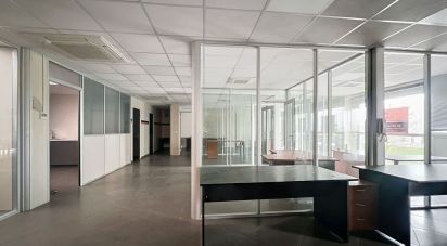 Offices of 200 m² in Santeny (94440)